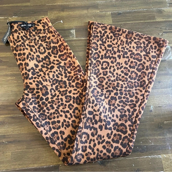 Blank NYC Leopard Print Faux Suede Flare Leg , Pull-on Pants - Picture 11 of 14
